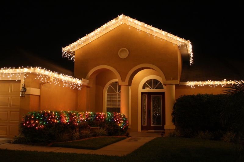 Holiday Roofing Discounts